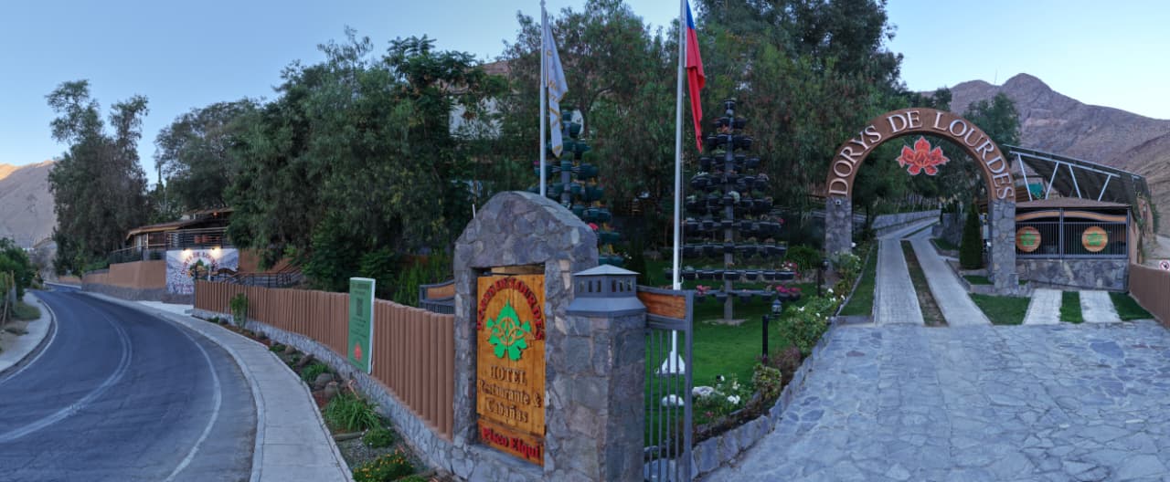 Banner Yo Amo Hotel Dorys de Lourdes